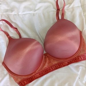 VS Bombshell Pushup Bra